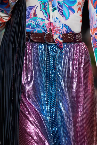 Look 117